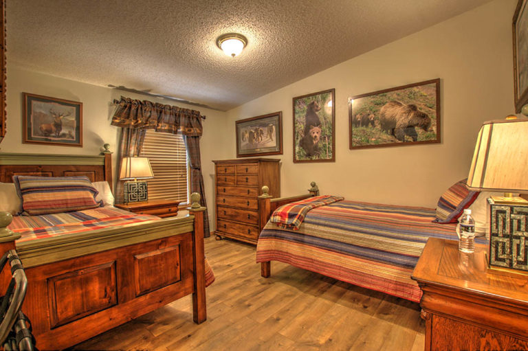 Gardiner MT Accommodations near Yellowstone