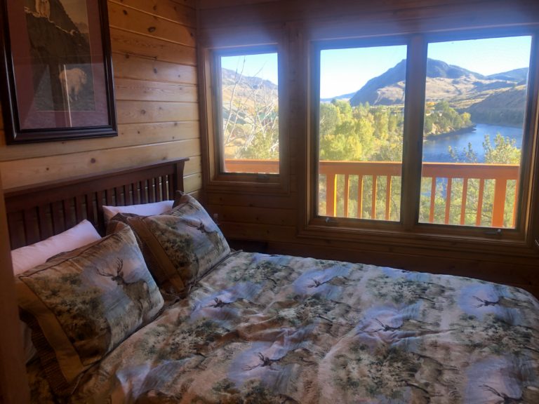 Vacation Rentals Gardiner Mt Accommodations Near Yellowstone - Unit 119 Inside